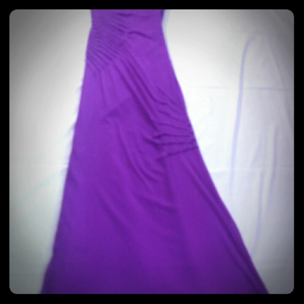 White by Vera Wang whole dress size4